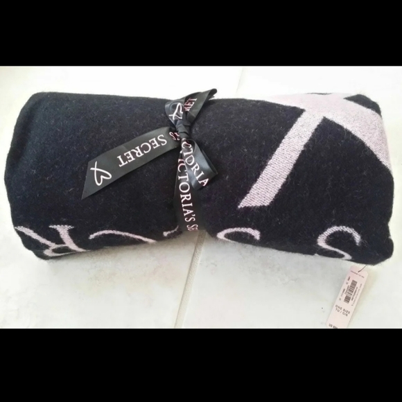 ❤ VICTORIA'S SECRET BLACK/PINK THROW - Picture 3 of 3